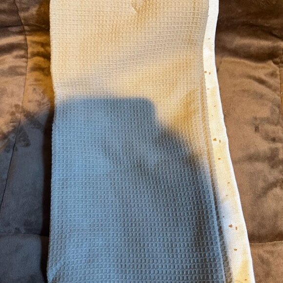 Thistle + Thyme Organic Cotton Dish Towels, Set of 2 - Picture 4 of 7